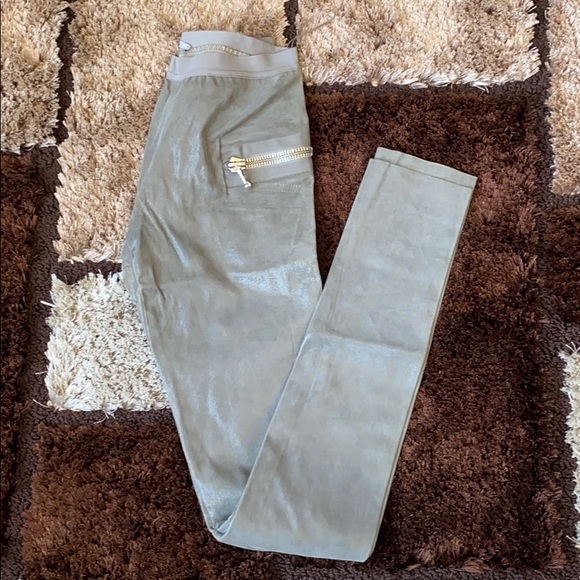 Les chiffoniers dressy leggings